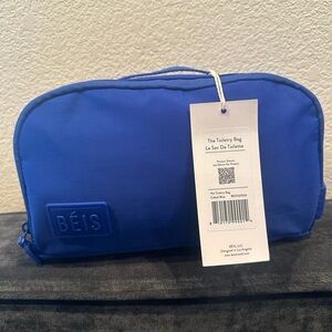 BÉIS toiletry bag in cobalt blue
